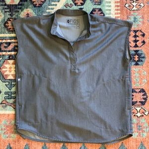 Figs XS Rafaela Gray Scrub Top